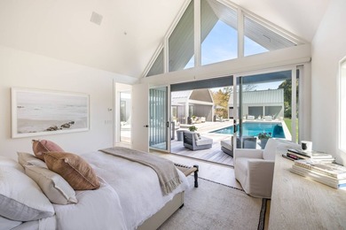 Originally conceived as the Laguna Project, 9 Margarets is an - photo 18