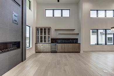 LOCK & LEAVE CUSTOM HOME in the Villas of Tuscan Village at - photo 22