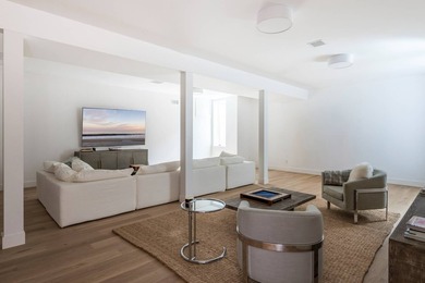 Originally conceived as the Laguna Project, 9 Margarets is an - photo 25