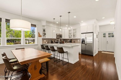 Pristine Cottage in Dover Bay featuring a main level primary - photo 6