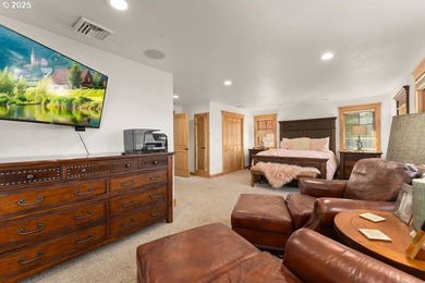 Welcome to Lookingglass Vineyard, a remarkable 142.94-acre - photo 26