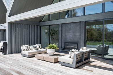Originally conceived as the Laguna Project, 9 Margarets is an - photo 27