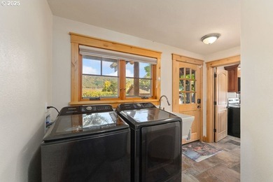 Welcome to Lookingglass Vineyard, a remarkable 142.94-acre - photo 28