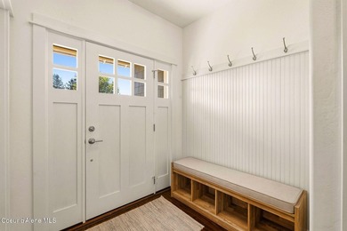 Pristine Cottage in Dover Bay featuring a main level primary - photo 9