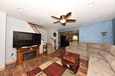 This fantastic 3 BDR home is situated on a remarkable lot - photo 10