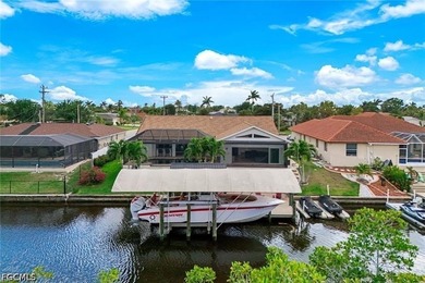 Welcome to your dream waterfront retreat! This beautifully - photo 37