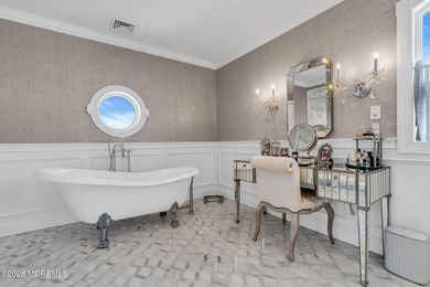 Welcome to one of the most extraordinary waterfront estates ever - photo 39