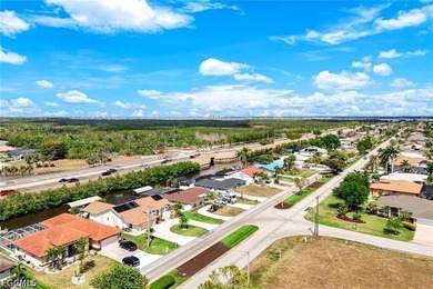 Welcome to your dream waterfront retreat! This beautifully - photo 41