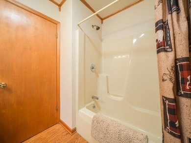 Located in the heart of the Adirondack Mountains, this charming - photo 45