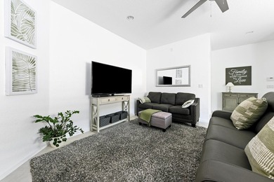 Beautifully UPDATED Move in Ready, One Story, Single Family Home - photo 5