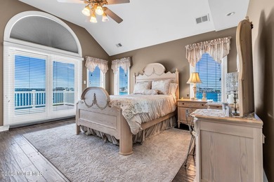 Welcome to one of the most extraordinary waterfront estates ever - photo 46