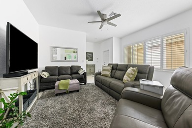 Beautifully UPDATED Move in Ready, One Story, Single Family Home - photo 6