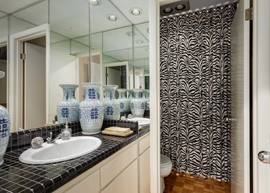 This exceptional condo commands a premium position with sweeping - photo 46