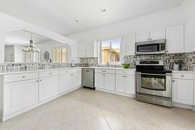 Beautifully UPDATED Move in Ready, One Story, Single Family Home - photo 10