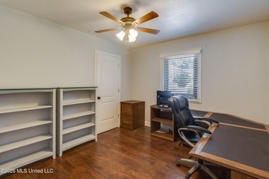 Welcome to 10 Dogwood Dr in Gulfport, MS--a beautifully updated - photo 13