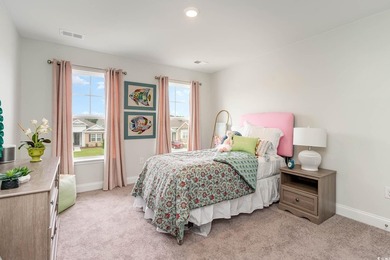 *5 bedrooms, 2.5 baths *Formal dining room *Quartz countertops - photo 16