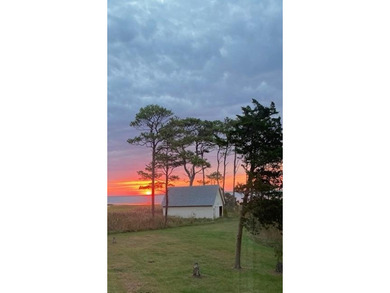 Welcome to this 2,035 sq ft seaside retreat! Discover the - photo 4