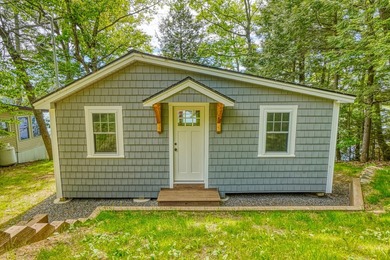 Beautifully updated seasonal camp on desirable China Lake! Enjoy - photo 2