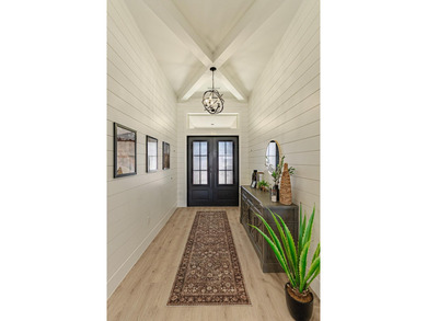 Custom home in beautiful, quiet neighborhood perched at the top - photo 6