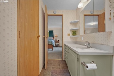 Upon entering this well-maintained home, with its recent updates - photo 15