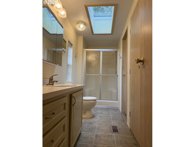 Upon entering this well-maintained home, with its recent updates - photo 16