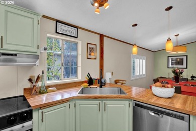 Upon entering this well-maintained home, with its recent updates - photo 23
