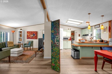 Upon entering this well-maintained home, with its recent updates - photo 26