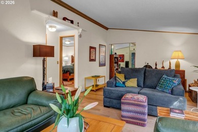 Upon entering this well-maintained home, with its recent updates - photo 33