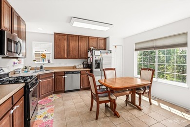 Discover comfort and convenience in this beautiful 2-bedroom - photo 4