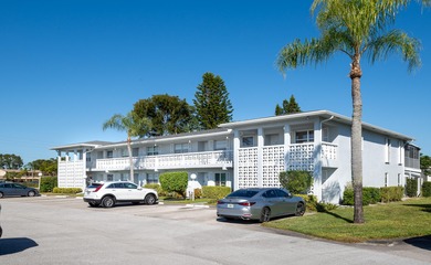 (private lake, pond, coastal) Condo For Sale in Delray Beach Florida