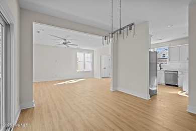 BUILDER BLOWOUT SUMMER SALE! Over 60k in instant equity at new - photo 12