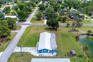 Spacious CBS lakefront home on a desirable corner lot! This - photo 12