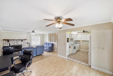 Spacious CBS lakefront home on a desirable corner lot! This - photo 24