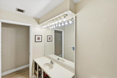 Spacious CBS lakefront home on a desirable corner lot! This - photo 27