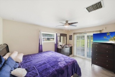 Spacious CBS lakefront home on a desirable corner lot! This - photo 31