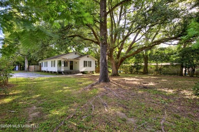 Fall in love with the rustic cottage charm and cozy feel of this - photo 32