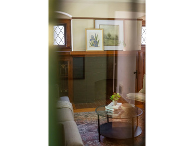 Farwell welcomes you with classic architecture, gardens, and - photo 7