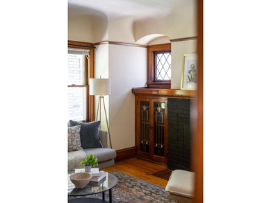 Farwell welcomes you with classic architecture, gardens, and - photo 8