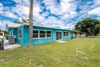 Spacious CBS lakefront home on a desirable corner lot! This - photo 51