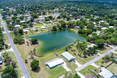 Spacious CBS lakefront home on a desirable corner lot! This - photo 54