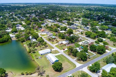 Spacious CBS lakefront home on a desirable corner lot! This - photo 56