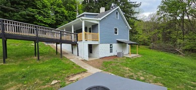 This stunning home has been completely refreshed with brand new - photo 1