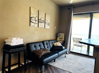 This condo is priced to sell and ready for your next - photo 11