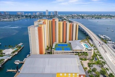 Beautifully 3BR/3.5BA Intracoastal condo with breathtaking water - photo 1