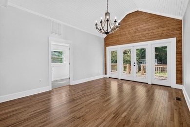 Step inside of 1209 Prince Street, a beautifully reimagined - photo 12