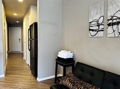 This condo is priced to sell and ready for your next - photo 13