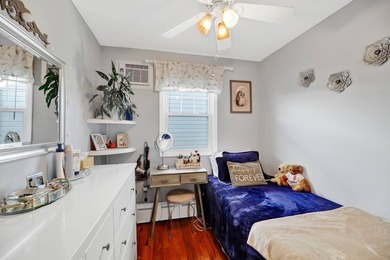 Ideally situated in the heart of Marine Park, this prime - photo 20