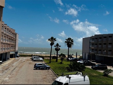 This condo is priced to sell and ready for your next - photo 21