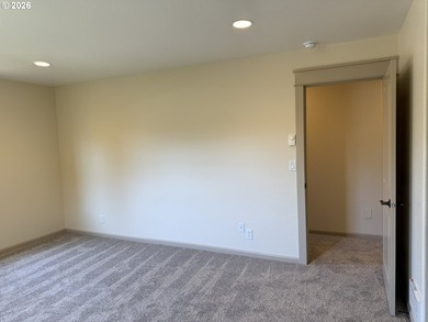 Welcome to this well-maintained 3-bedroom, 2.5-bath home located - photo 21