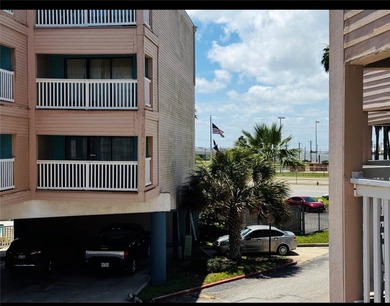 This condo is priced to sell and ready for your next - photo 22